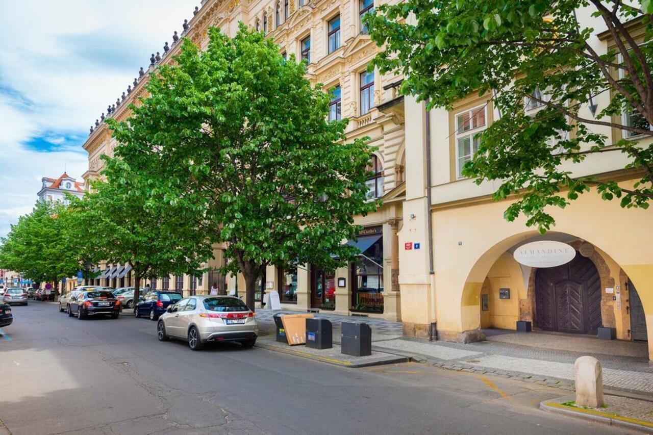 Apartments Almandine Praga Exterior foto